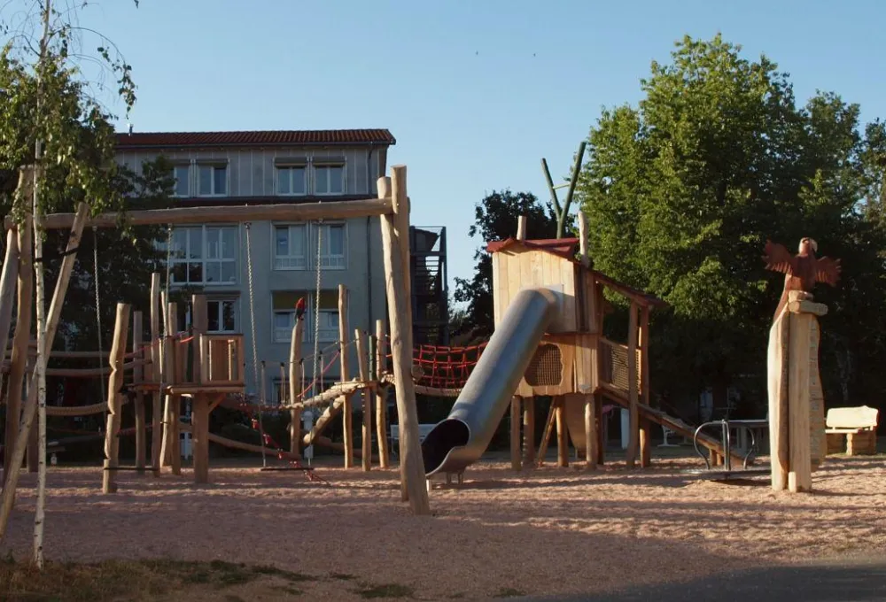 Mehrgenerationenspielplatz Weidenberg